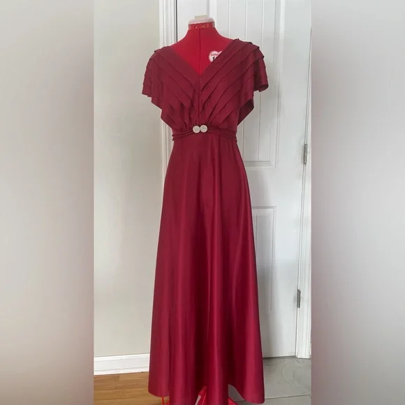 Vintage Dresses | 1970s Burgundy Vtg Pleated Maxi Dress / Semi Formal Gown W Rhinestone Belt | Color: Purple/Red | Size: S | Lucik15's Closet Vintage Dresses | 1970s Burgundy Vtg Pleated Maxi Dress / Semi Formal Gown W Rhinestone Belt | Color: Purple/Red | Size: S | Lucik15's Closet
